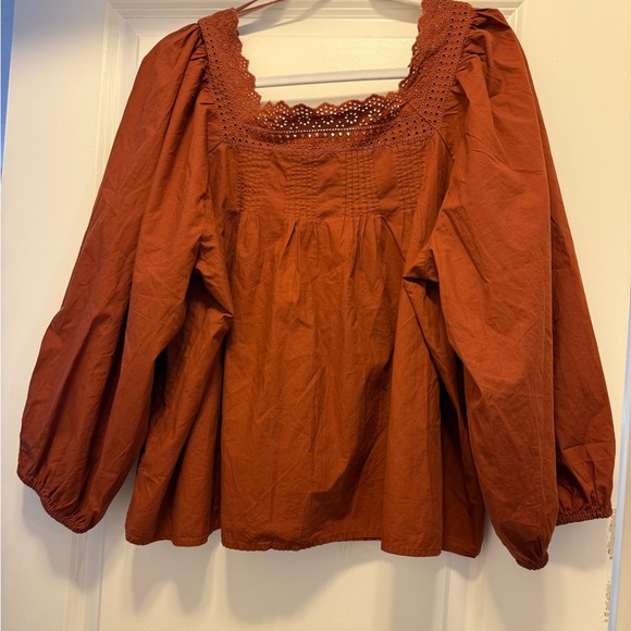 Women's Rust Button-Up Top - Picture 2 of 3